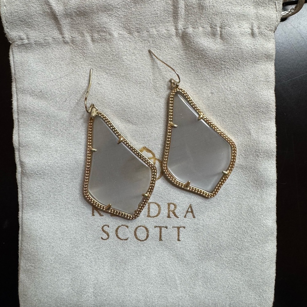 Kendra Scott Alexandra earrings in Slate Gray